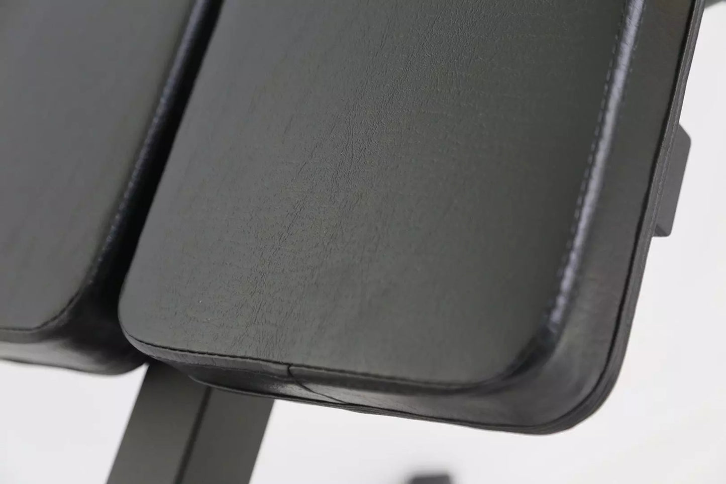 Selkäpenkki – Recoil