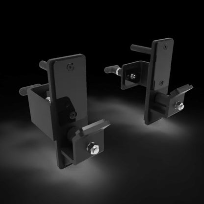 J-koukut rulllilla Recoil kyykkytelineisiin (pari)